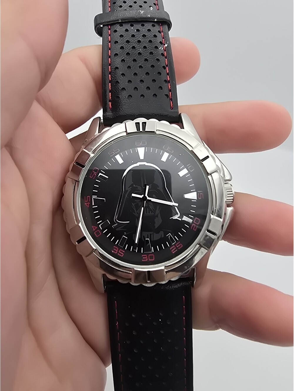 Star Wars SWCAQ324H15 Darth Vader Dial Quartz Analog Men's Watch - Working